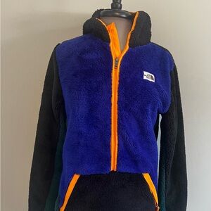 The North Face B Campshire Hoodie